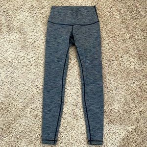 Lululemon leggings size 8